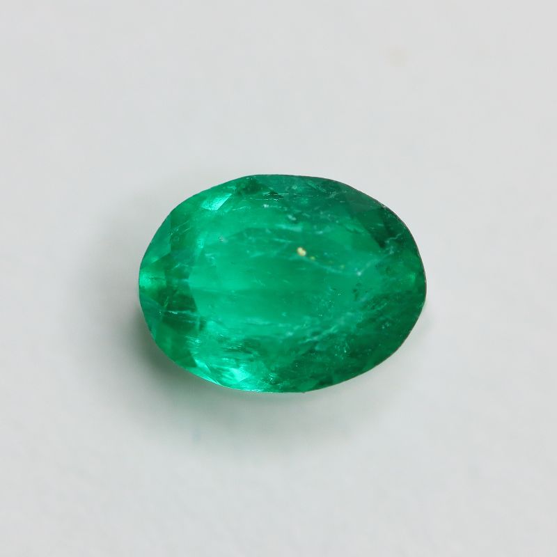 COLOMBIAN EMERALD 5.7X4.3 OVAL