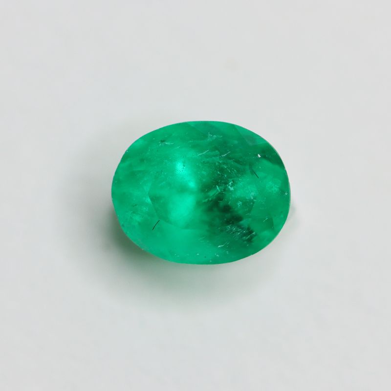 COLOMBIAN EMERALD 5.6X4.5 OVAL