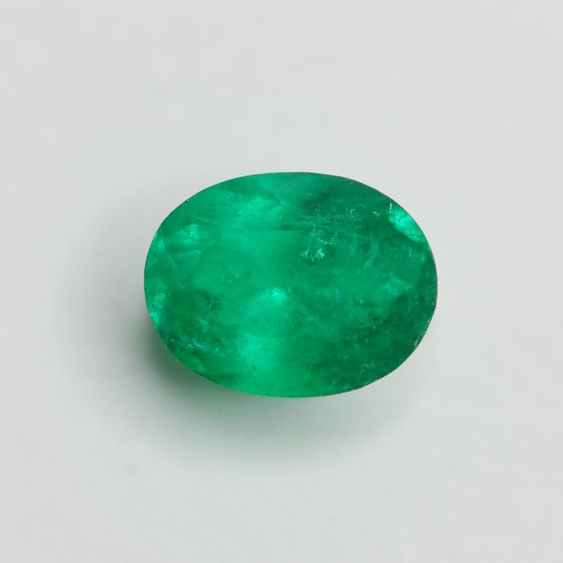 COLOMBIAN EMERALD 6.2X4.7 OVAL