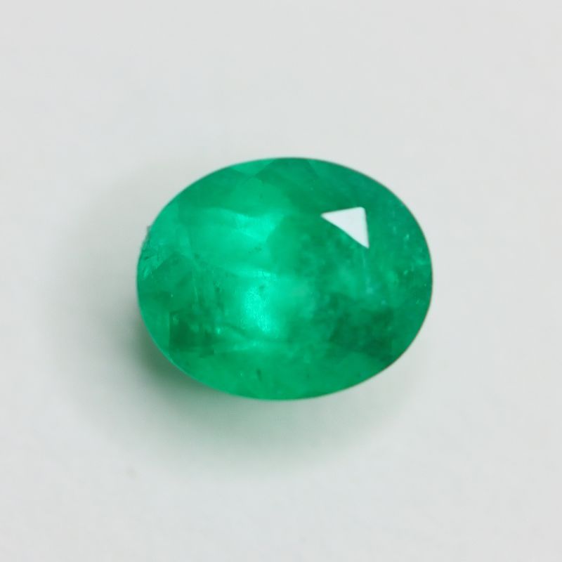 COLOMBIAN EMERALD 7X5.7 OVAL