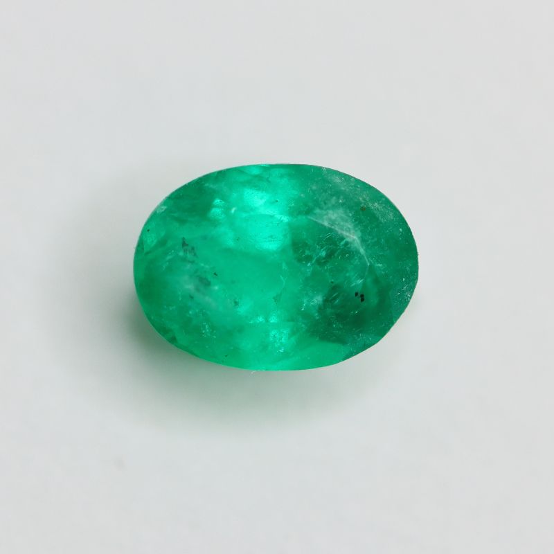 COLOMBIAN EMERALD 6.8X4.9 OVAL