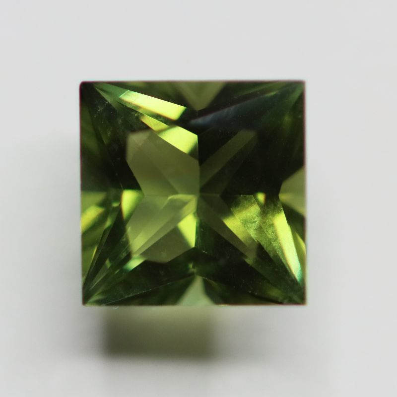 GREEN TOURMALINE 8MM PRINCESS SQUARE FACETED