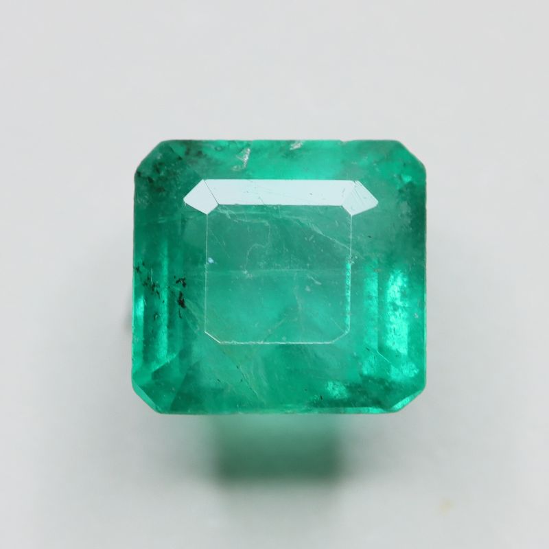 EMERALD 6.7X6.4 OCTAGON FACETED