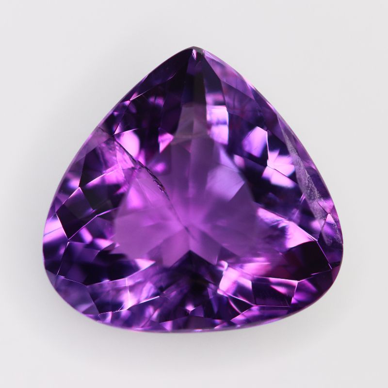 AMETHYST 20.3X19.3 TRILLION FACETED