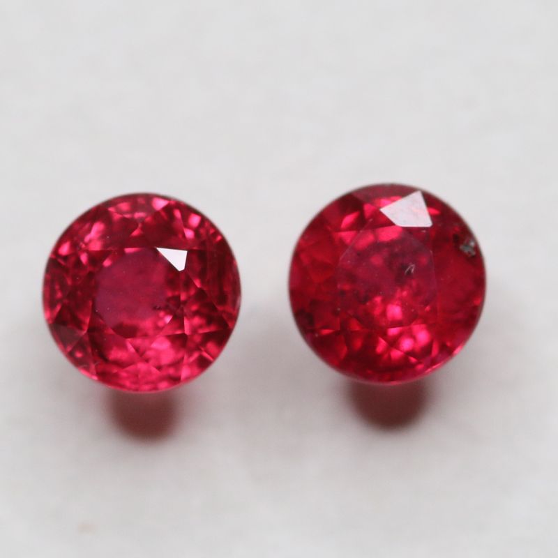 RUBY MOZAMBIQUE FACETED 5.3MM ROUND 1.83CT PAIR