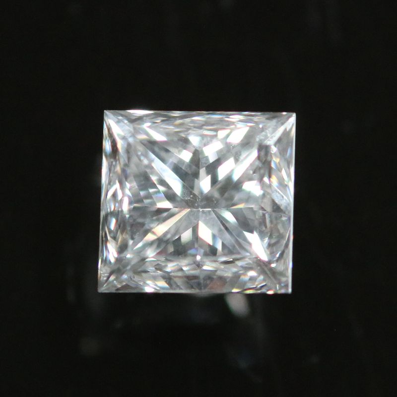 DIAMOND 4.5X4.2 PRINCESS SQUARE FACETED