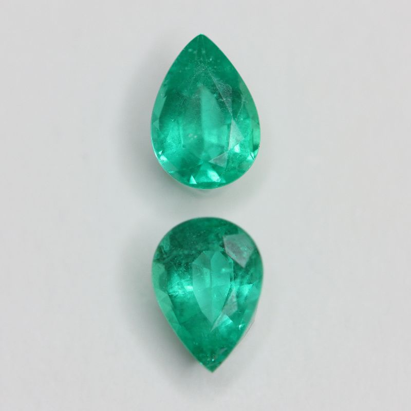 EMERALD 7X5 PEAR FACETED