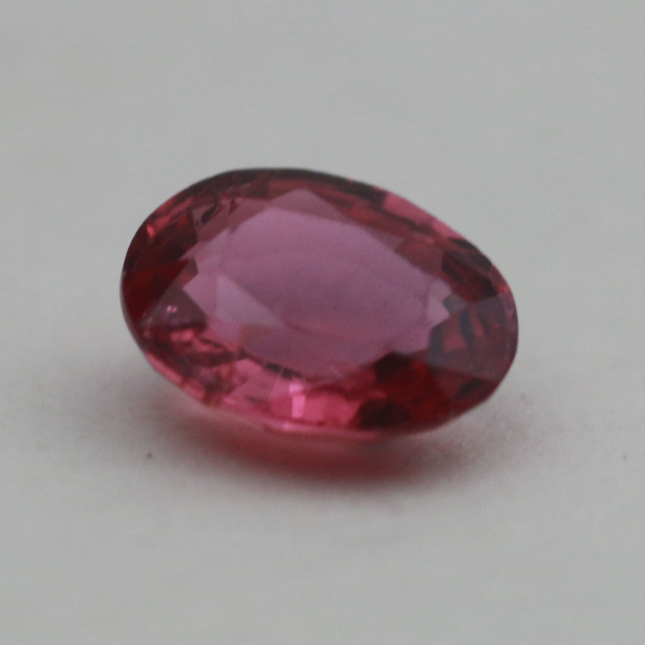 PINK SAPPHIRE 5.6X4.4 OVAL 0.6CT