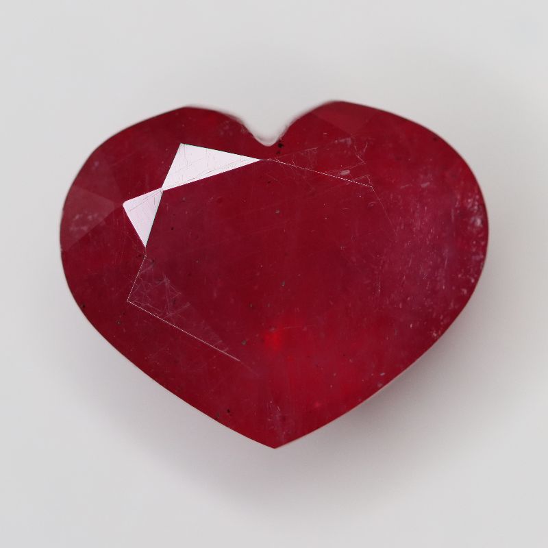GLASS FILLED RUBY 11.2X13.6 HEART FACETED