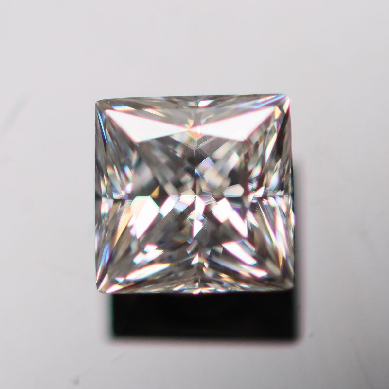 SYNTHETIC MOISSANITE 6X6 PRINCESS FACETED