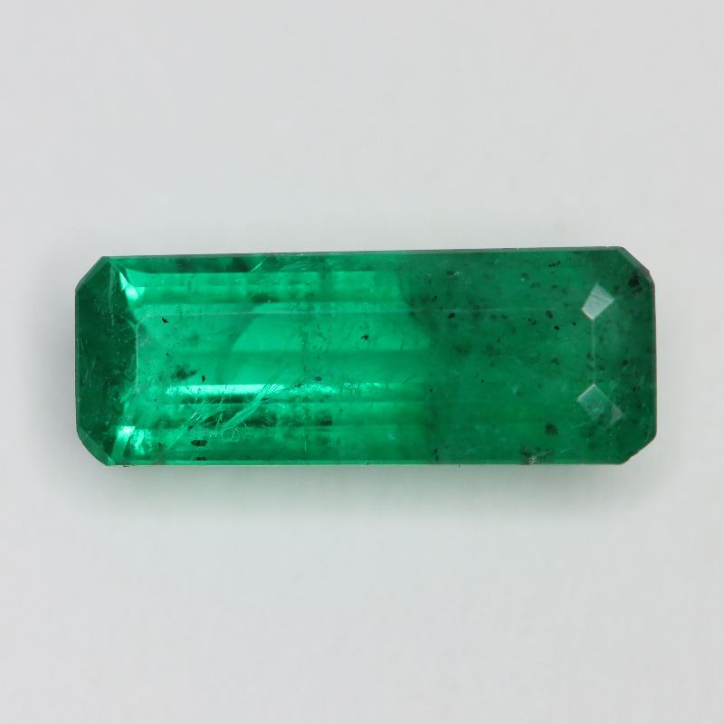 EMERALD BRAZILIAN 14.4X5.4 FACETED OCTAGON 2CT