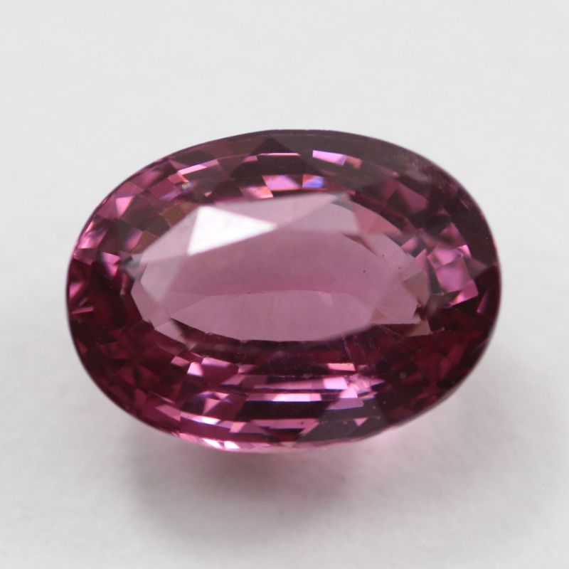 NATURAL SPINEL 10.7X7.9 OVAL 3.65CT