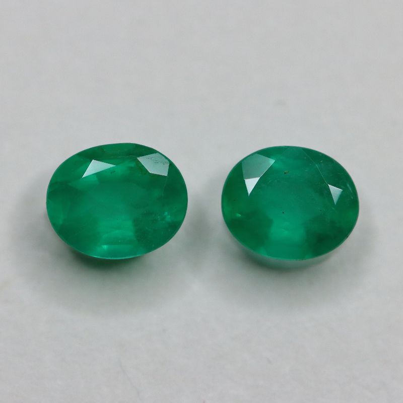 EMERALD BRAZILIAN 6X5 OVAL FACETED