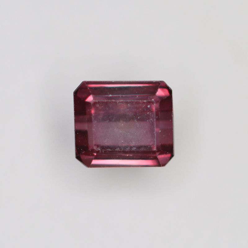 RED SAPPHIRE 4.2X3.7 OCTAGON FACETED