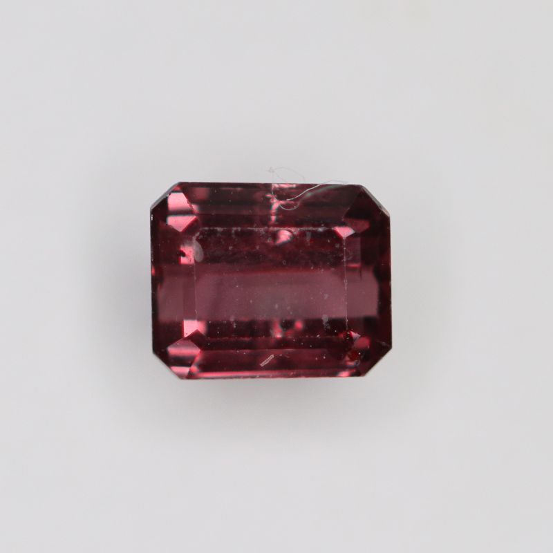 RED SAPPHIRE 4.4X3.7 OCTAGON FACETED
