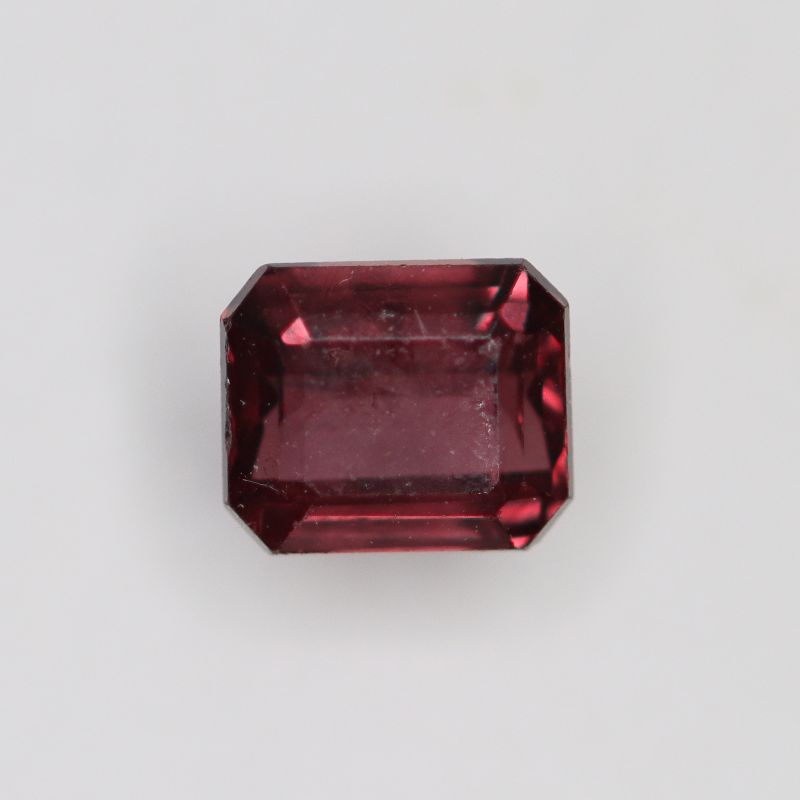 RED SAPPHIRE 4.5X3.9 OCTAGON FACETED