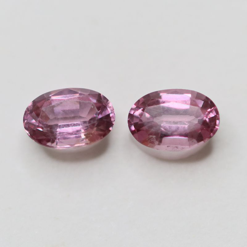 NATURAL SPINEL 6.1X4.1 OVAL FACETED