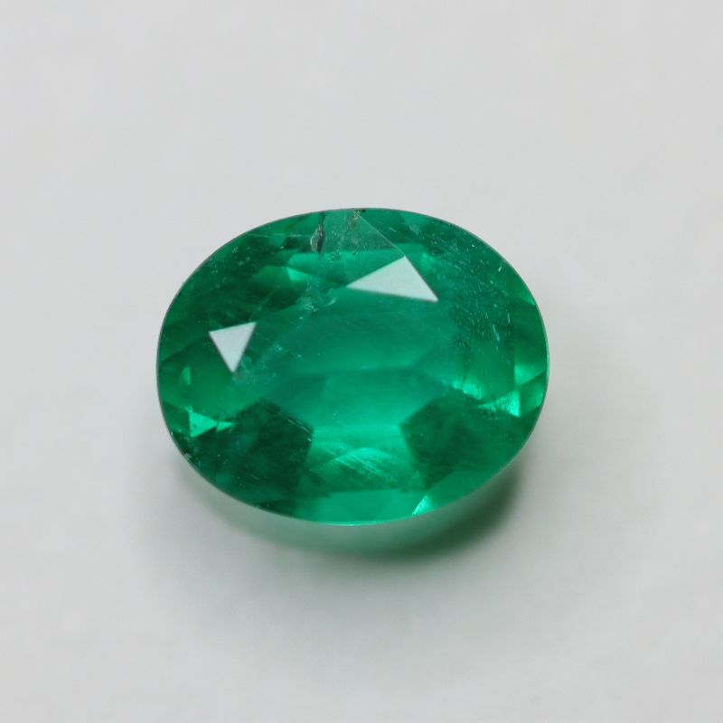 EMERALD BRAZILIAN 5.9X4.8 OVAL FACETED