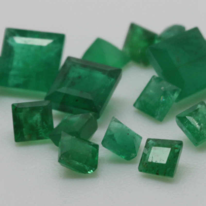 3MM SQUARE EMERALD MOSSY 