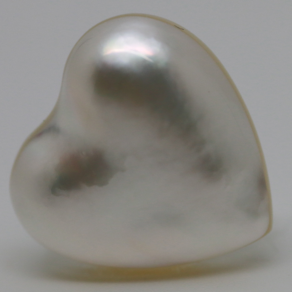 16MM HEART CULTURED MABE PEARL
