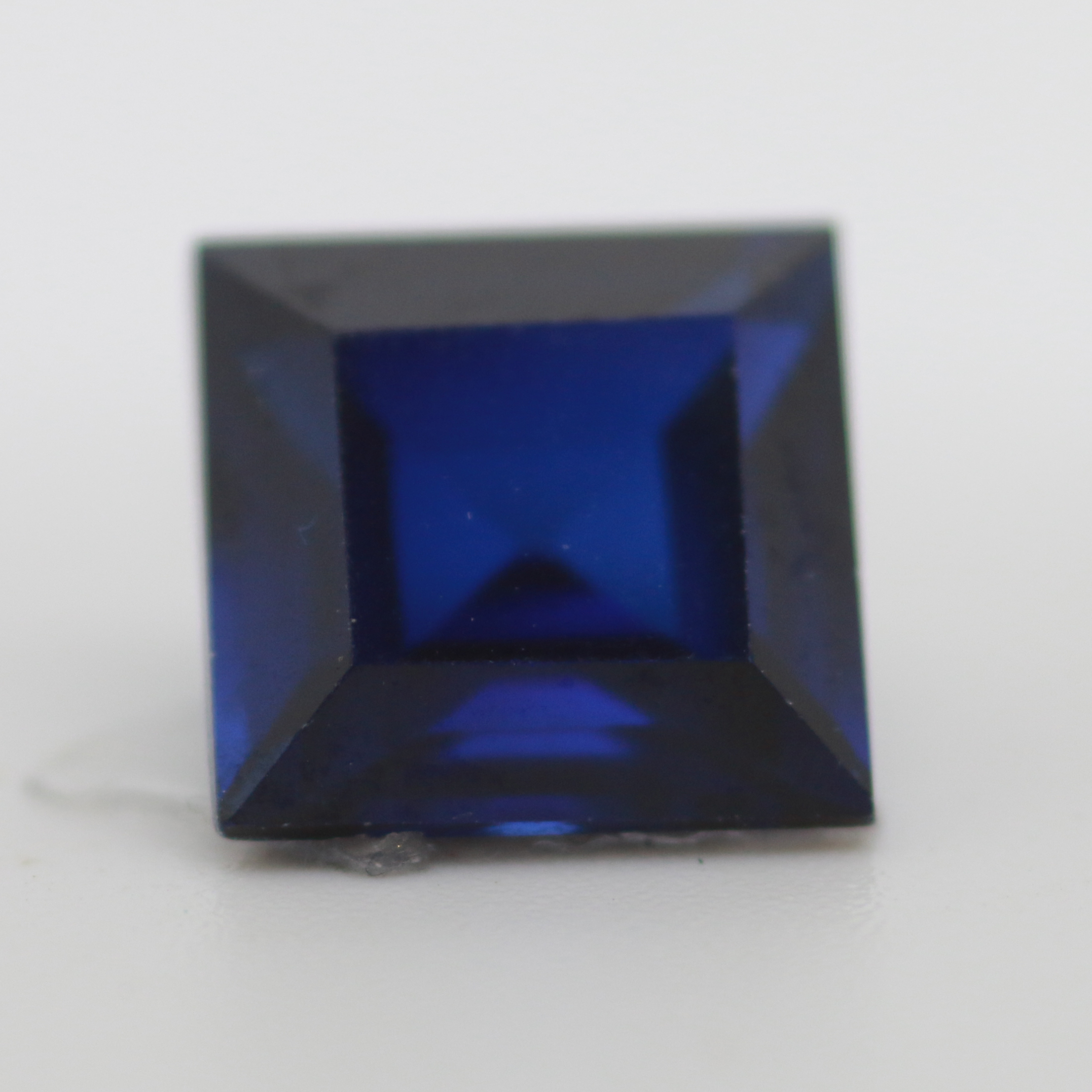 6.5X6.5 PRINCE CUT SYNTHETIC SAPPHIRE