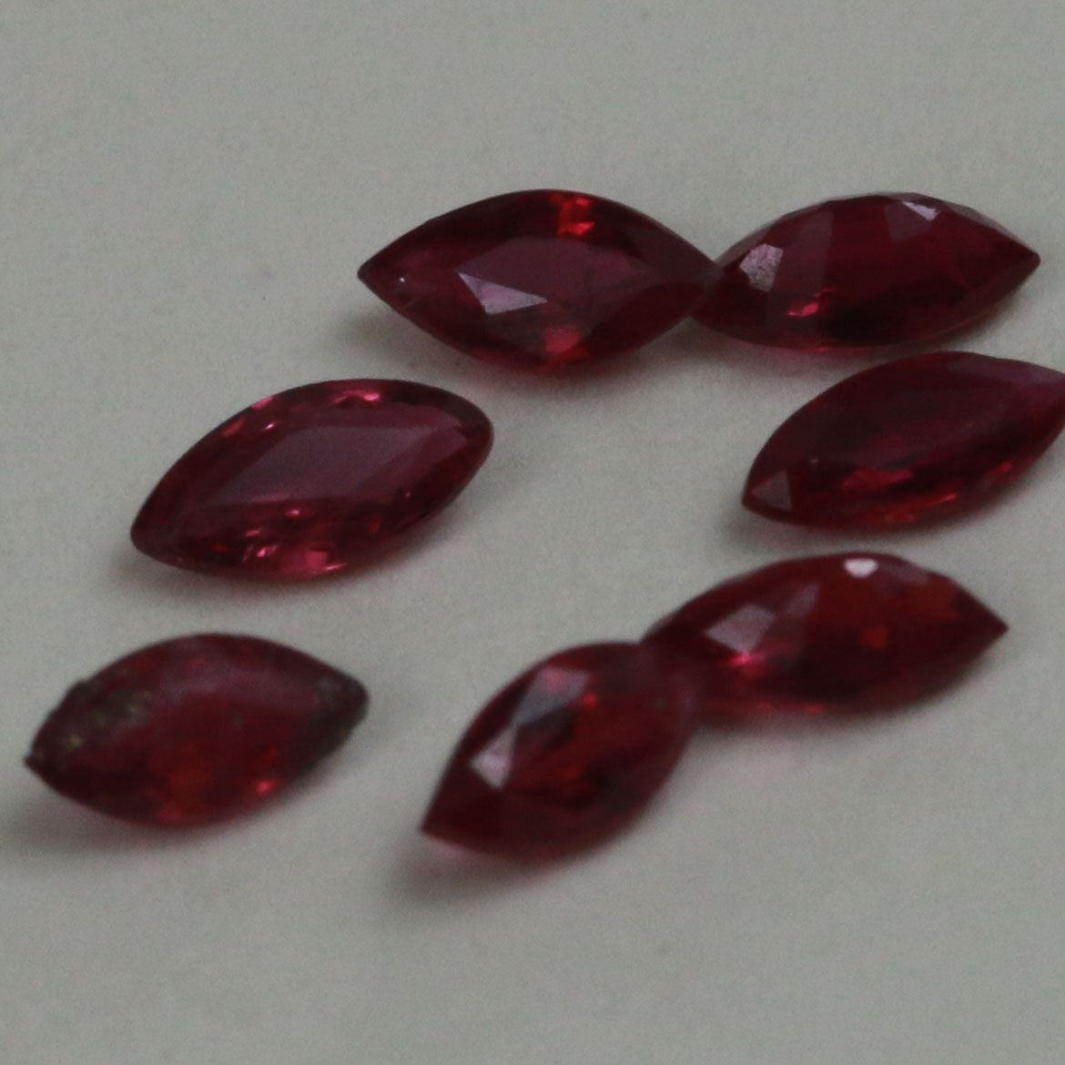RUBY 4X2 MARQUISE