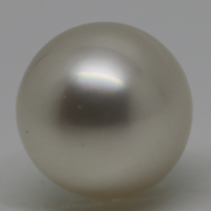 8.5/9MM ROUND HALF DRILLED PEARL WHITE SOUTHSEA