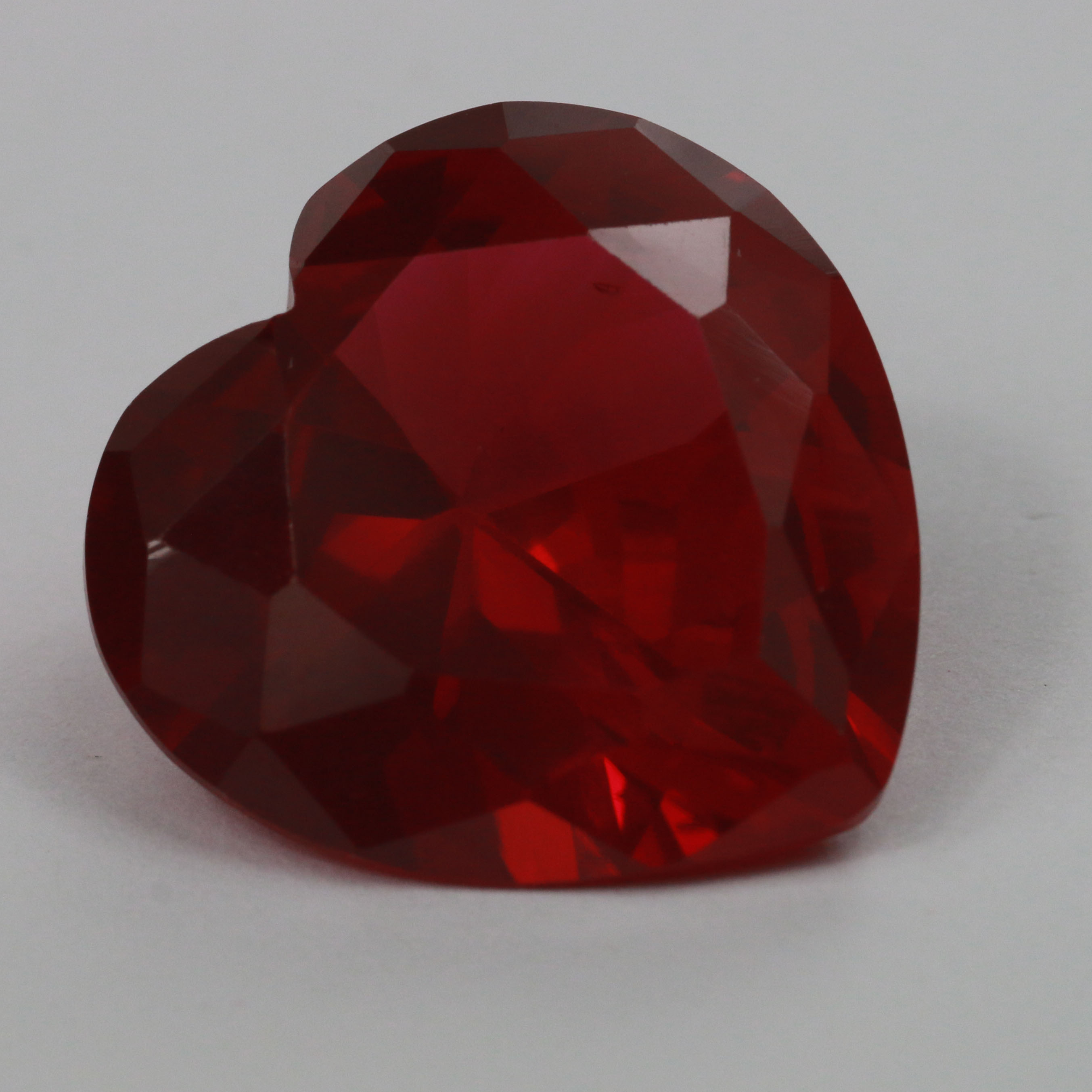 20X20 HEART SYNTHETIC RUBY
