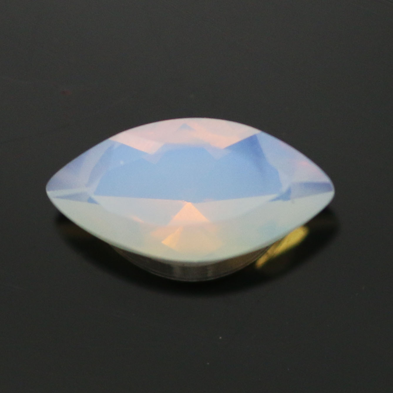 OPAL GLASS CRYSTAL 8X4 MARQUISE